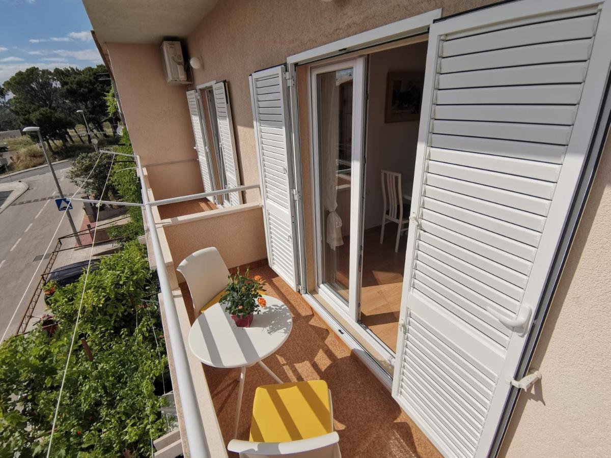 Apartmani Riba Makarska Eksteriør bilde