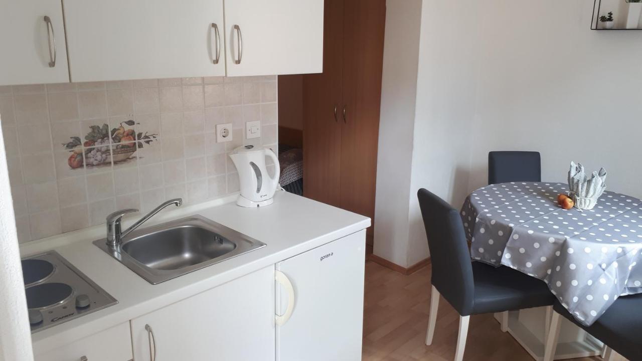 Apartmani Riba Makarska Eksteriør bilde