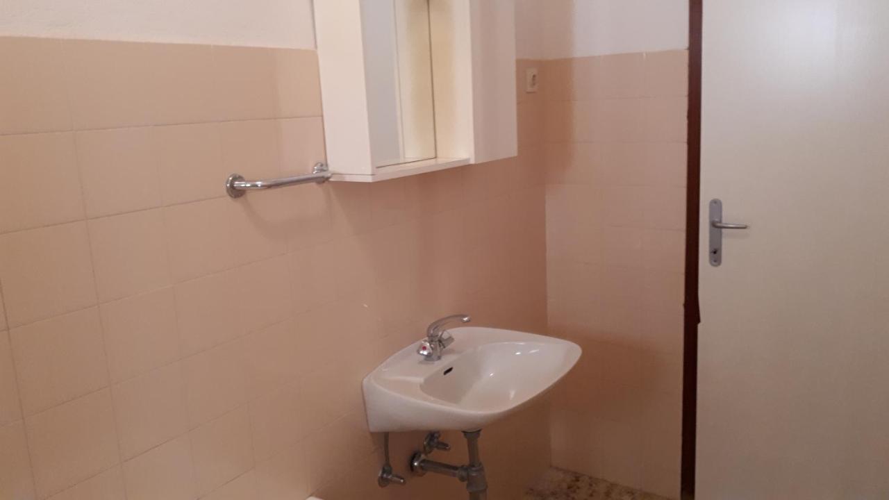 Apartmani Riba Makarska Eksteriør bilde