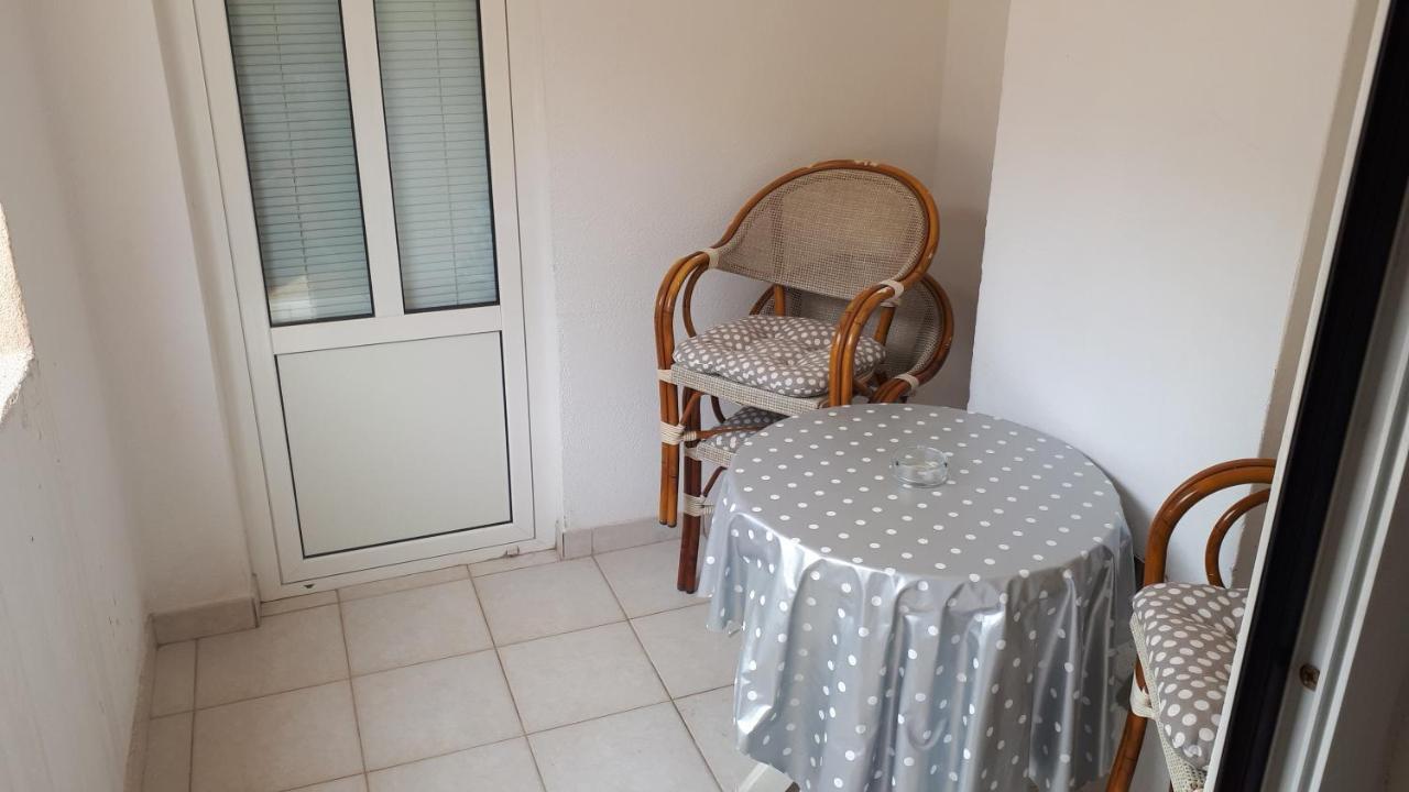 Apartmani Riba Makarska Eksteriør bilde